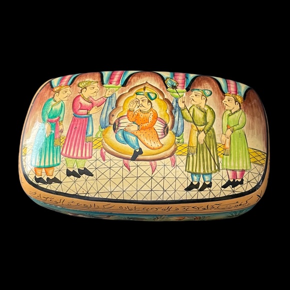 🇮🇳 INDIA VINTAGE HANDMADE HAND PAINTED LACQUERED BOX - Picture 3 of 13